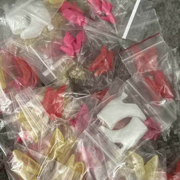 Huge Lot Barbie Doll Shoes Pumps Flats Hiking Boots 500 + Pairs‎ Various Colors